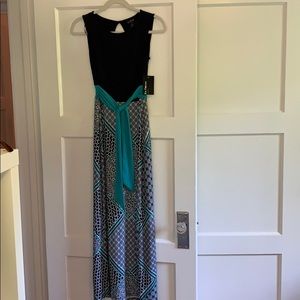 Sleeveless midi dress